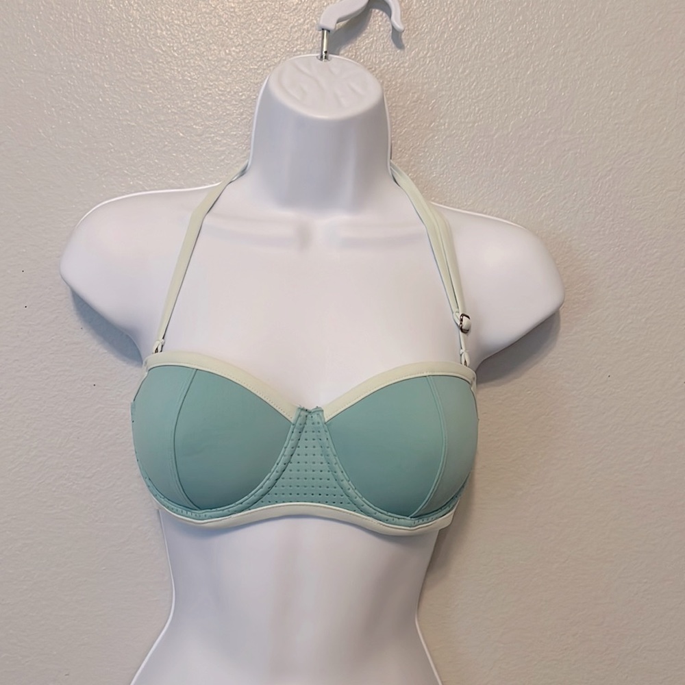 Demi style underwire bikini top